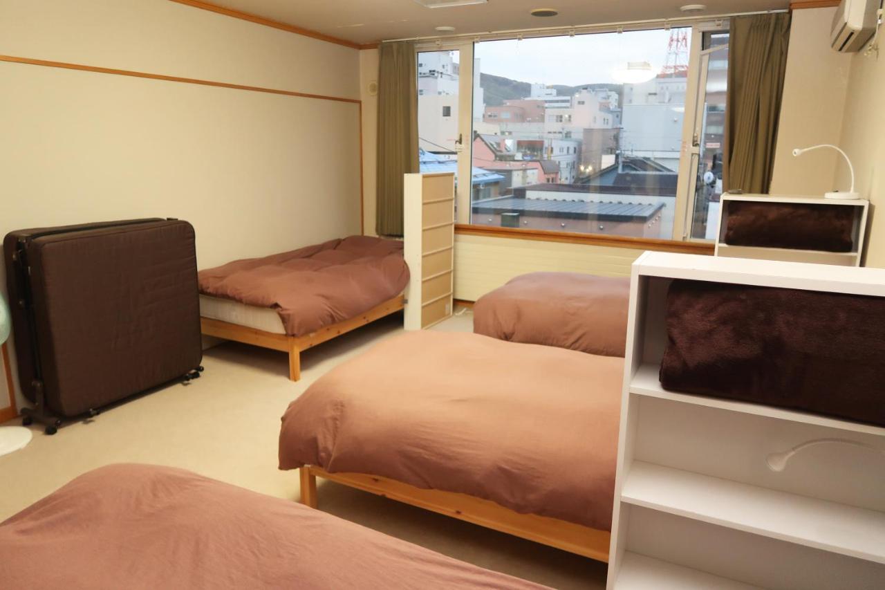 Otaru Ekimae Guest House Ito Eksteriør bilde
